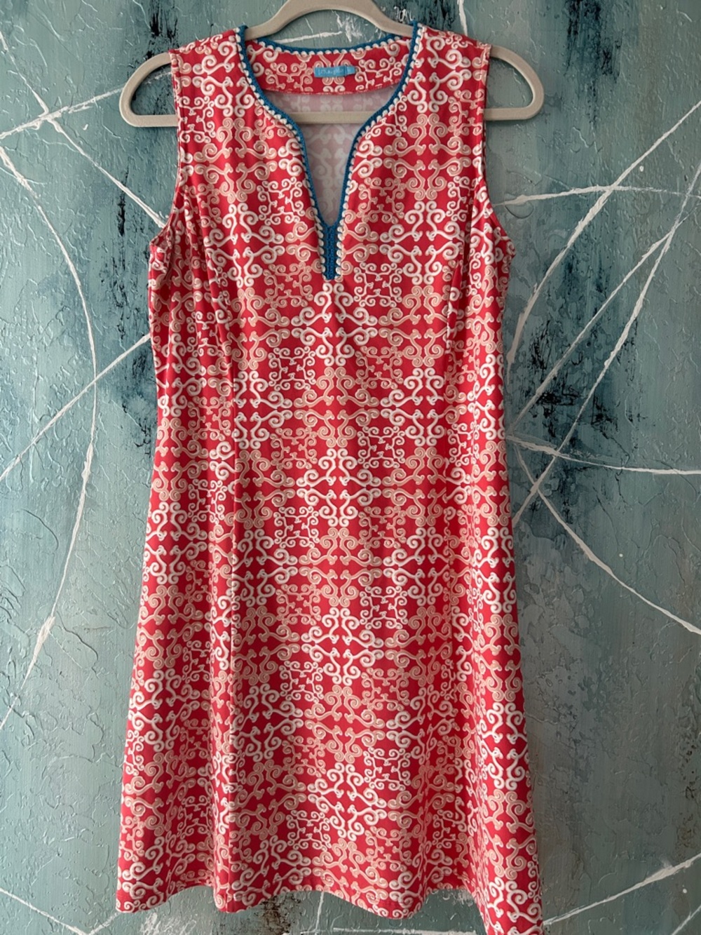 J. McLaughlin Coral & White Sleeveless Printed Shift with Blue Trim